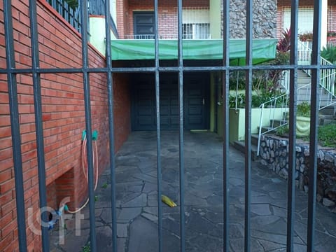 Image 3 - 230110